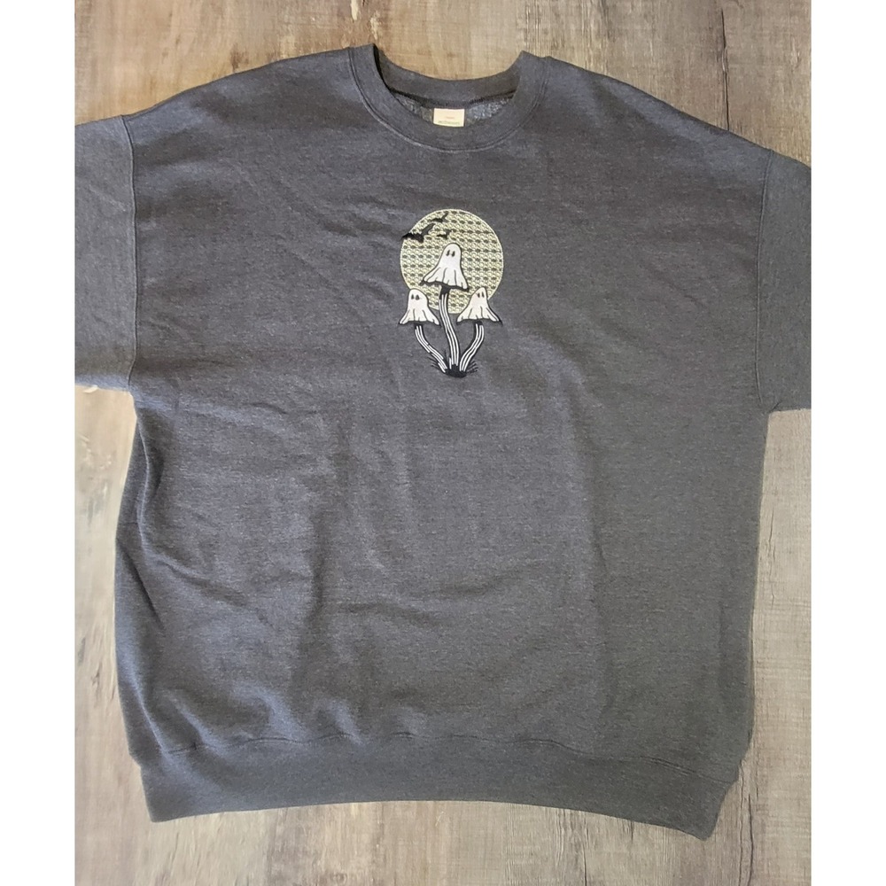 Mushroom Ghosts Embroidered Gray Halloween Sweatshirt XL Bat Moon EUC Hanes Eco